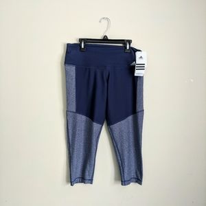NWT Adidas Tech fit Leggings/Tight/Capri.
Size M.